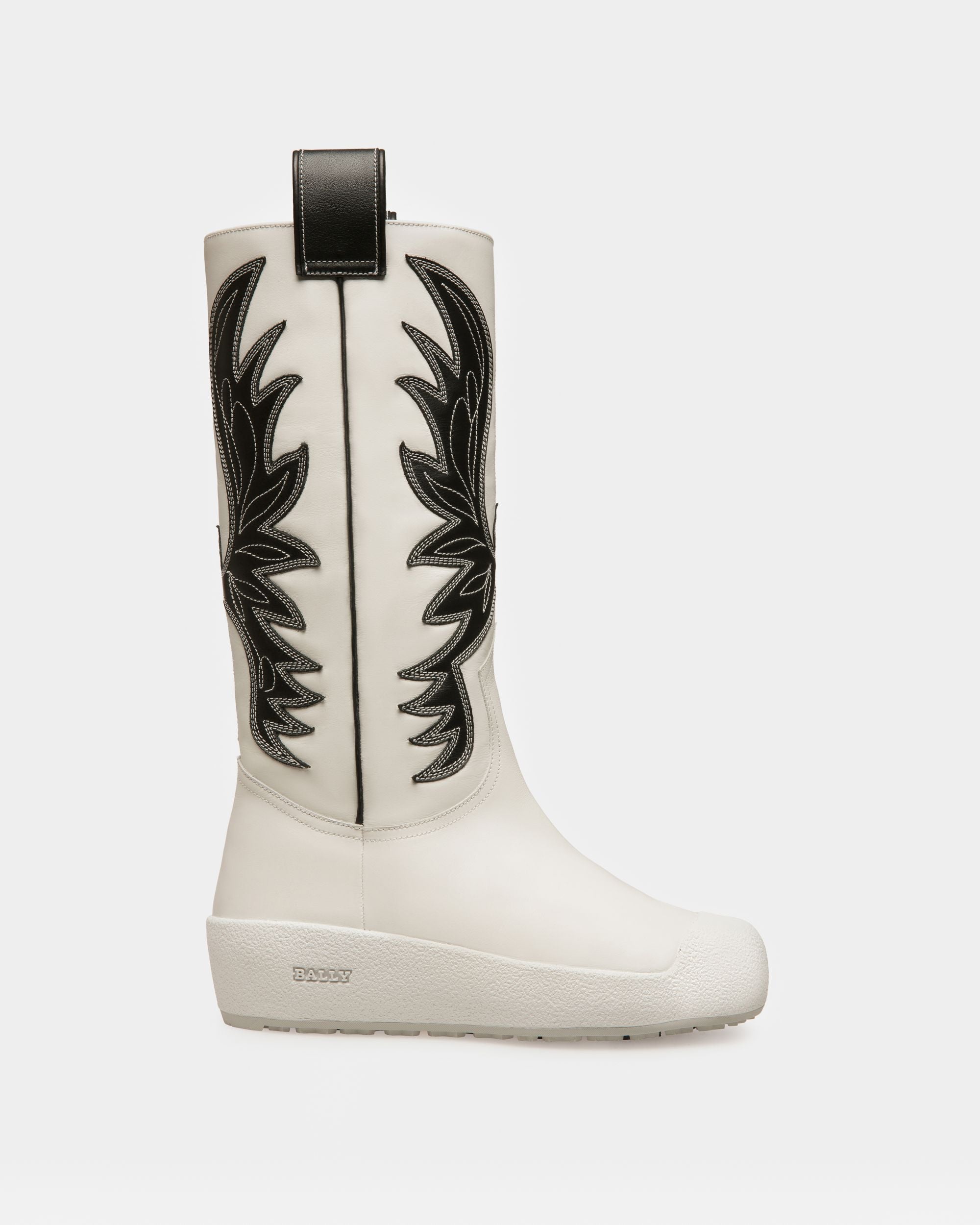 Chambery Bottes Montantes En Cuir Noir Et Blanc - Femme - Bally - 01