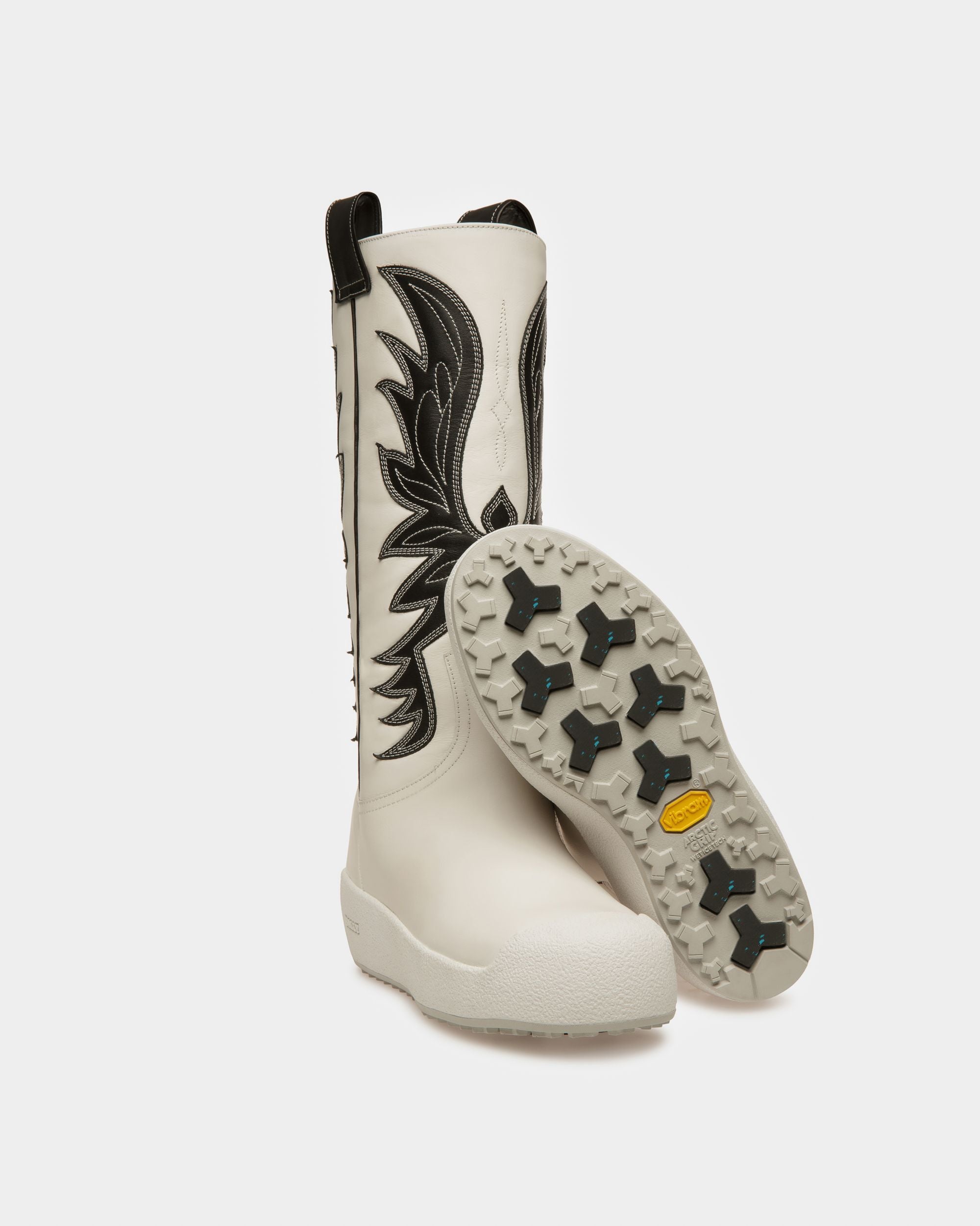 Chambery Bottes Montantes En Cuir Noir Et Blanc - Femme - Bally - 05