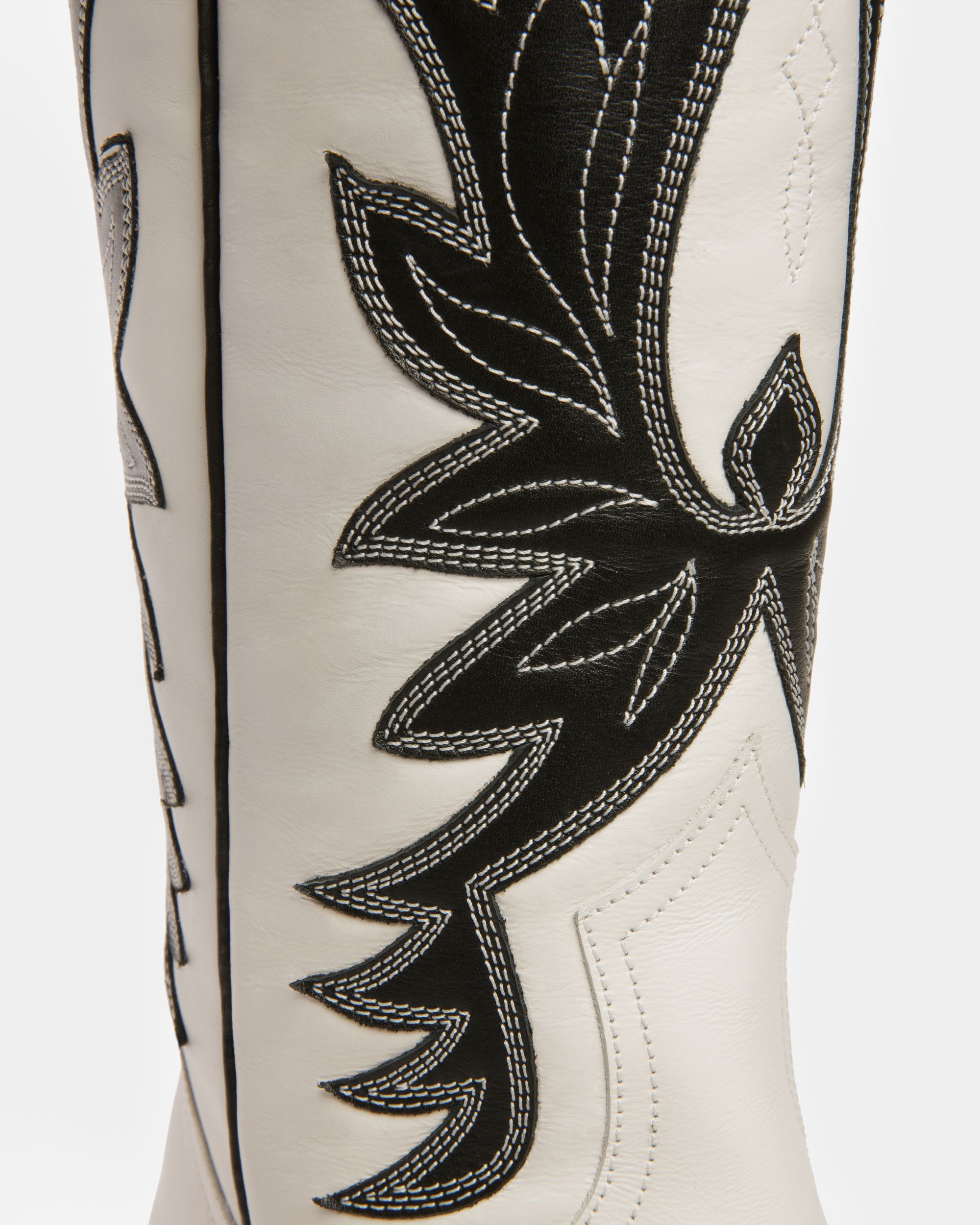 Chambery Bottes Montantes En Cuir Noir Et Blanc - Femme - Bally - 06
