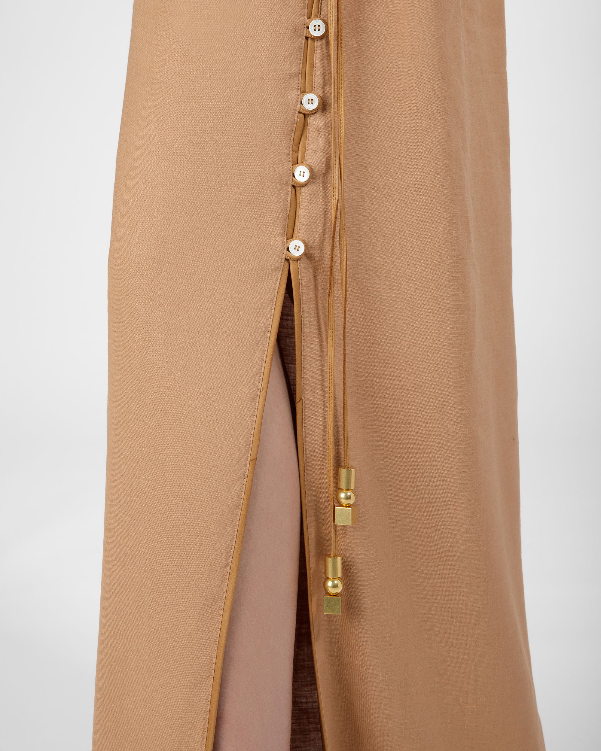 Maxi Robe En Lin À Manches Longues De Couleur Désert - Femme - Bally - 06