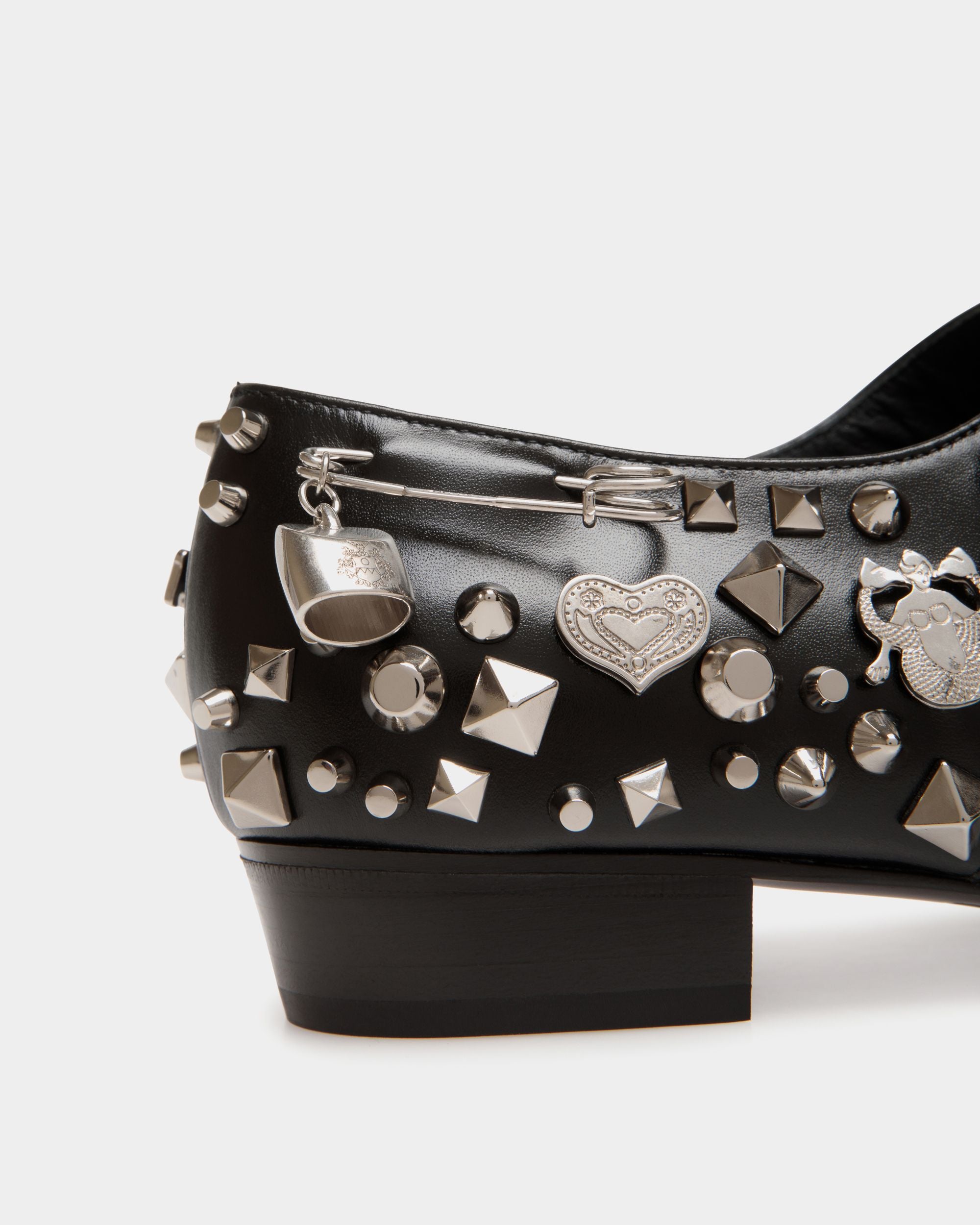Glendale Mary-Jane In Black Leather with Studs - Femme - Bally - 06