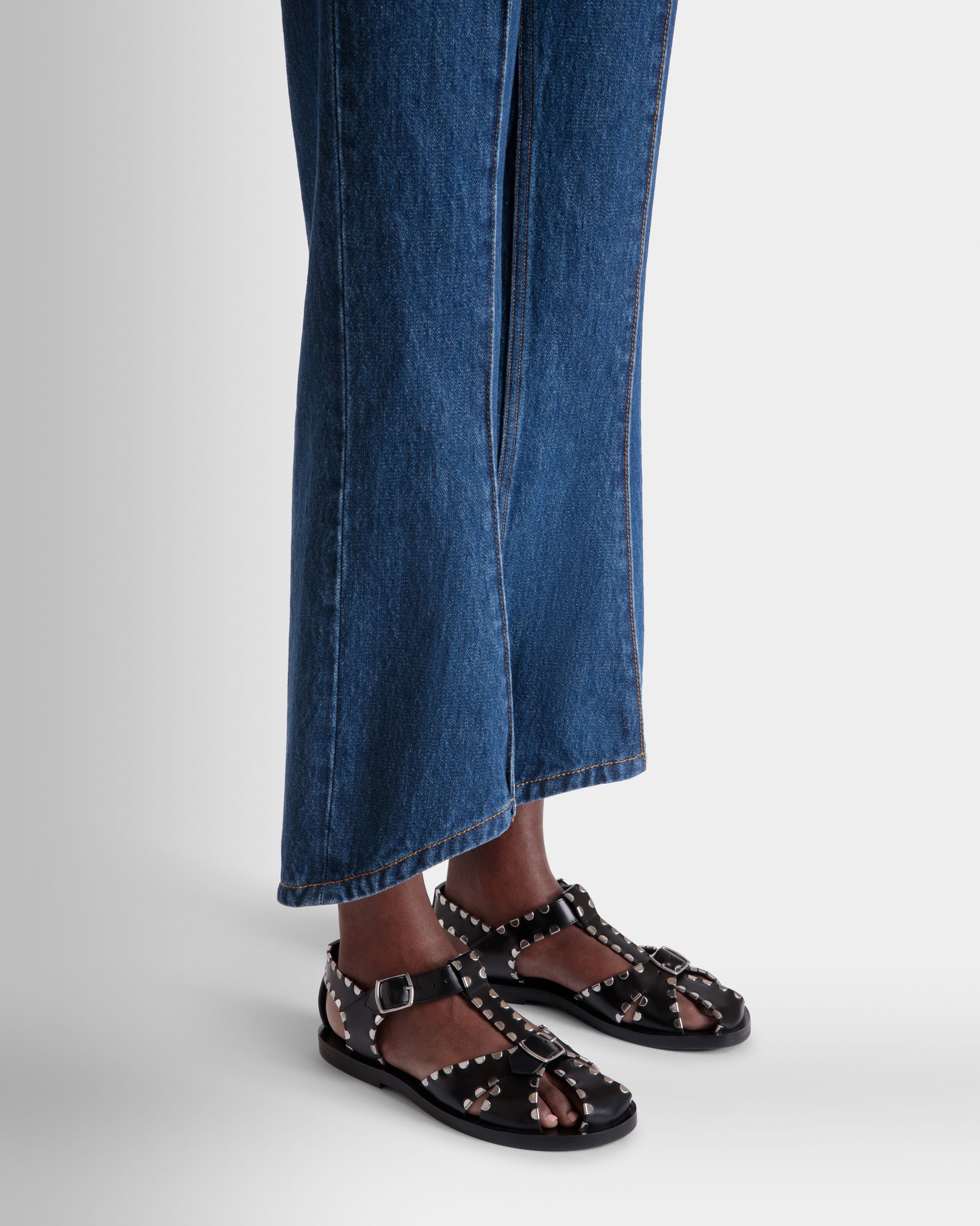 Sandale À Talon Plat Salis En Cuir Noir - Femme - Bally - 02