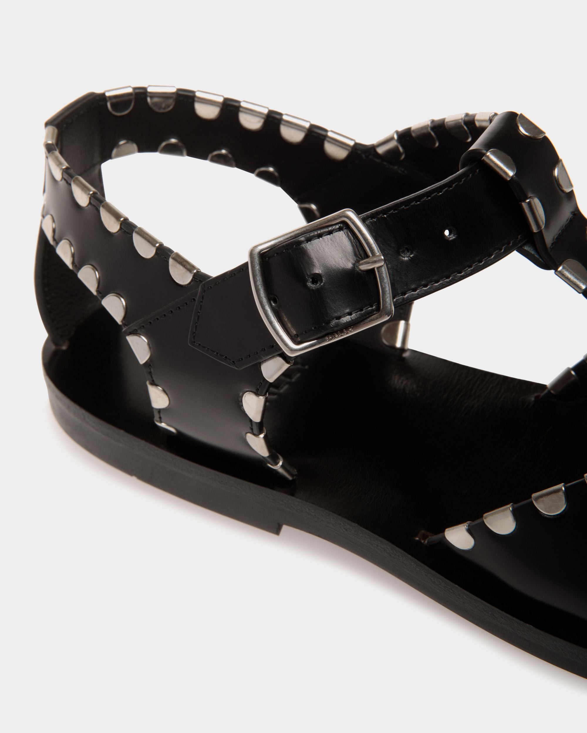 Sandale À Talon Plat Salis En Cuir Noir - Femme - Bally - 06