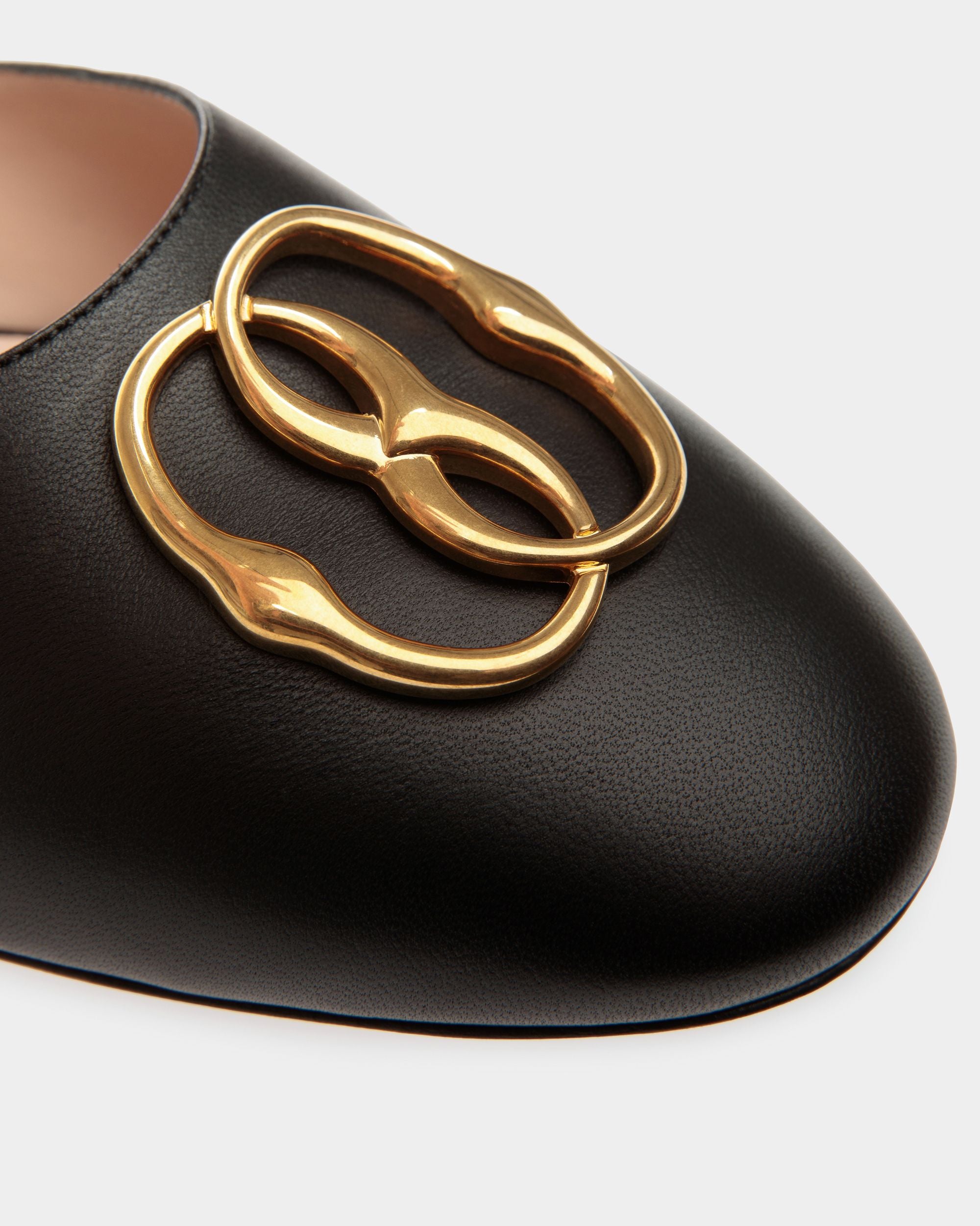 Slippers Emblem En Cuir Noir - Femme - Bally - 04