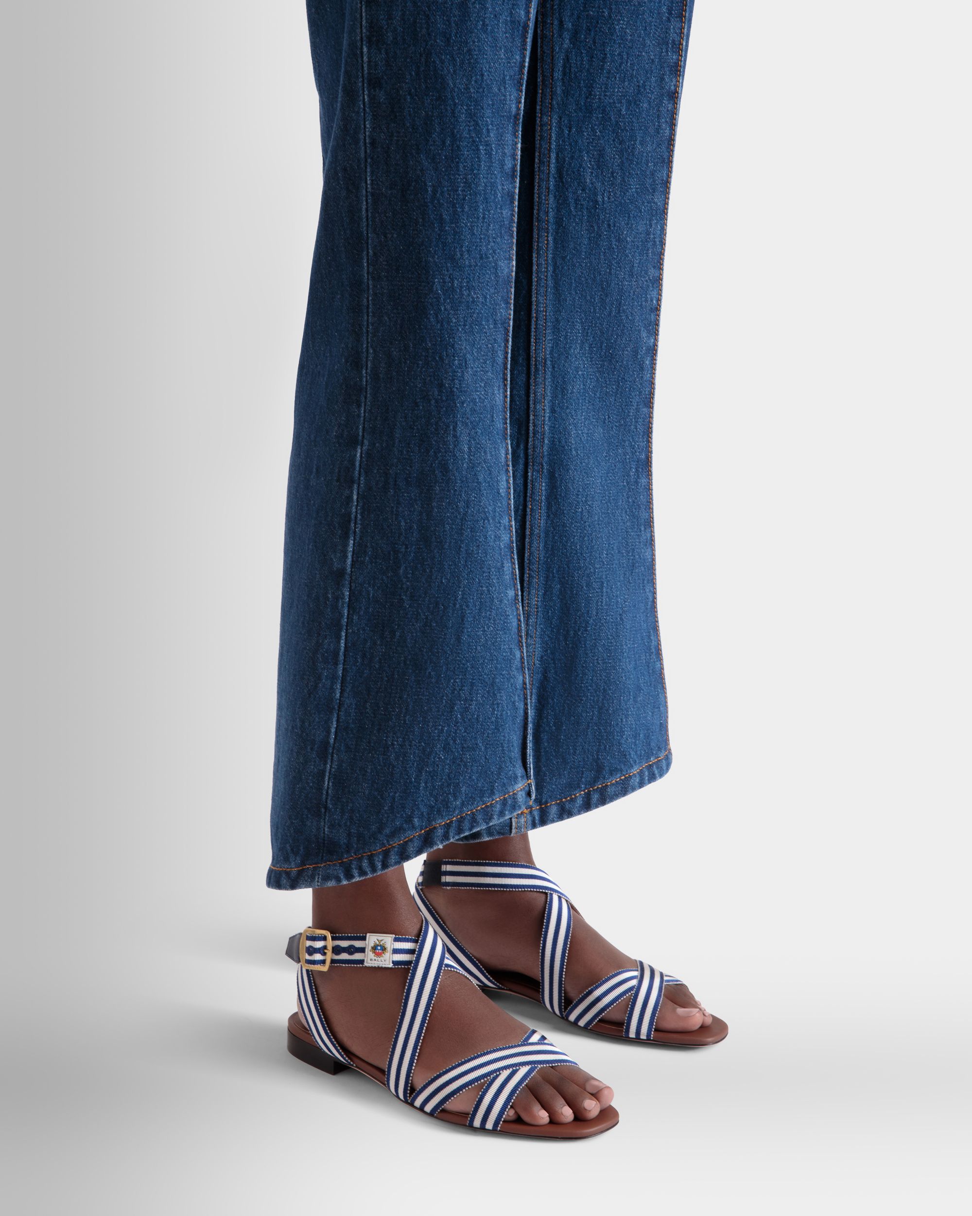Sandale À Talon Plat Sylt En Tissu Navy Blue - Femme - Bally - 02
