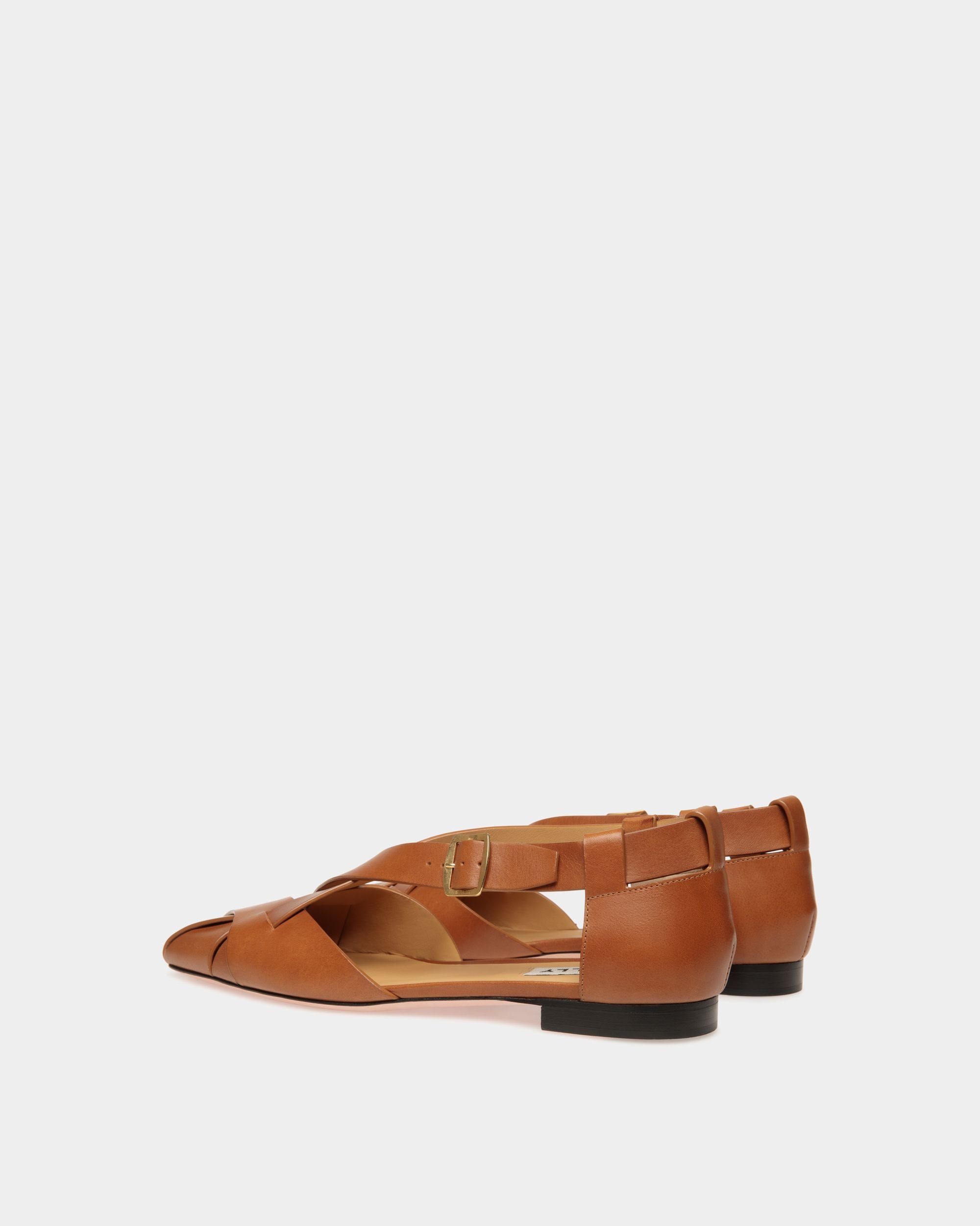 Chaussure À Talon Plat Sylt En Cuir Brossé Marron - Femme - Bally - 04