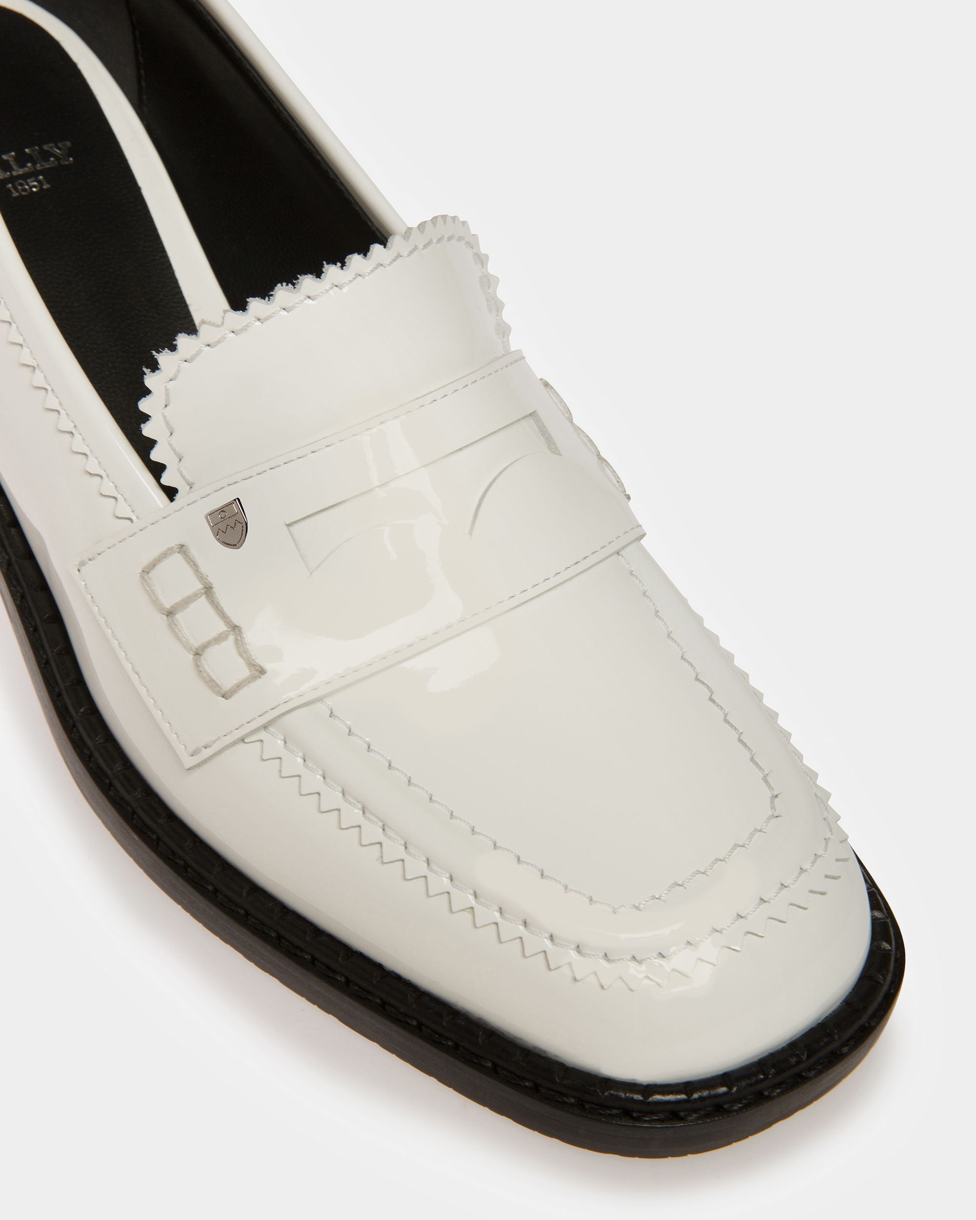 Elly Mocassins En Cuir Blanc - Femme - Bally - 05