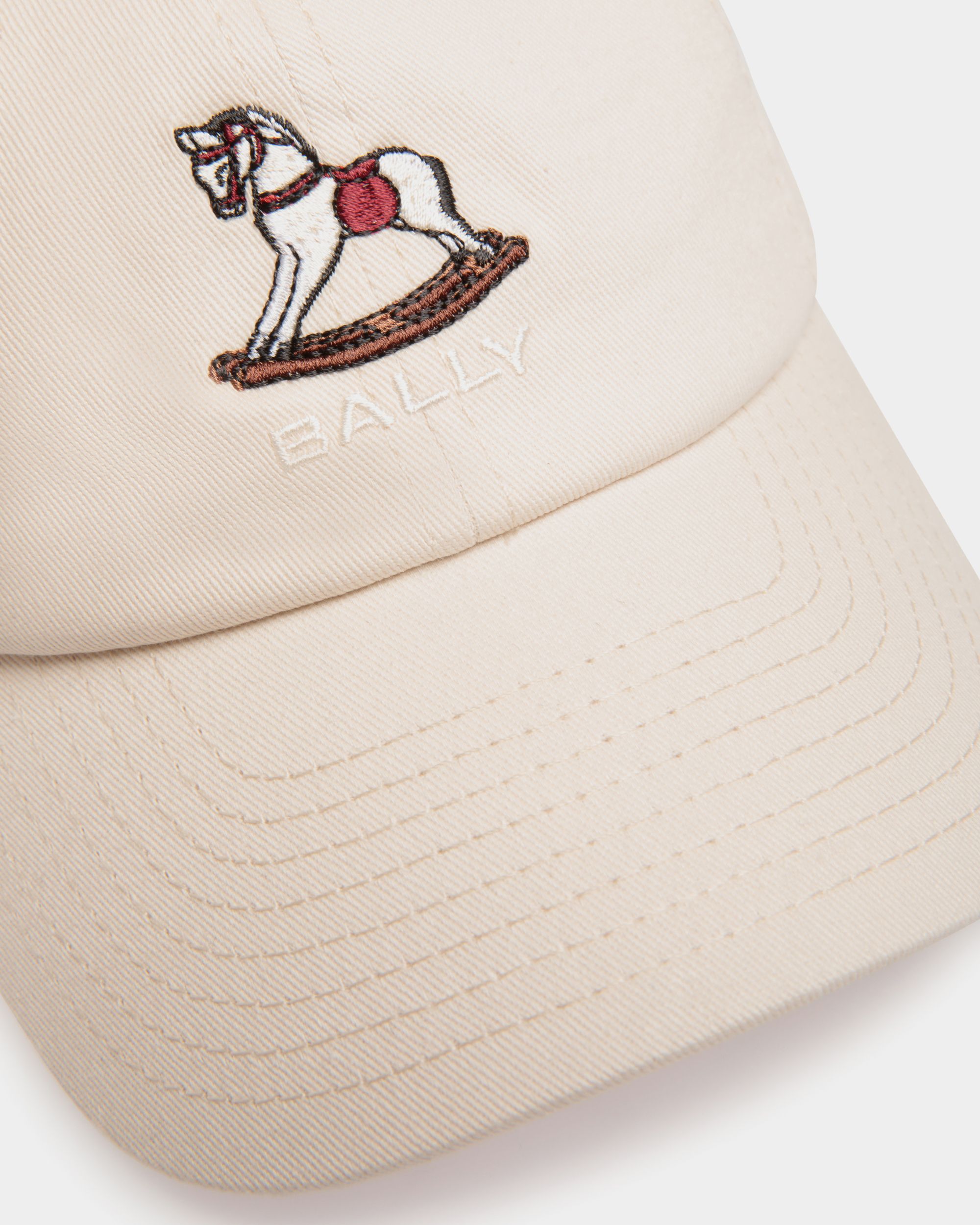 Casquette De Baseball Avec Beni Bischof Rocking Horse En Coton Ivoire - Femme - Bally - 04