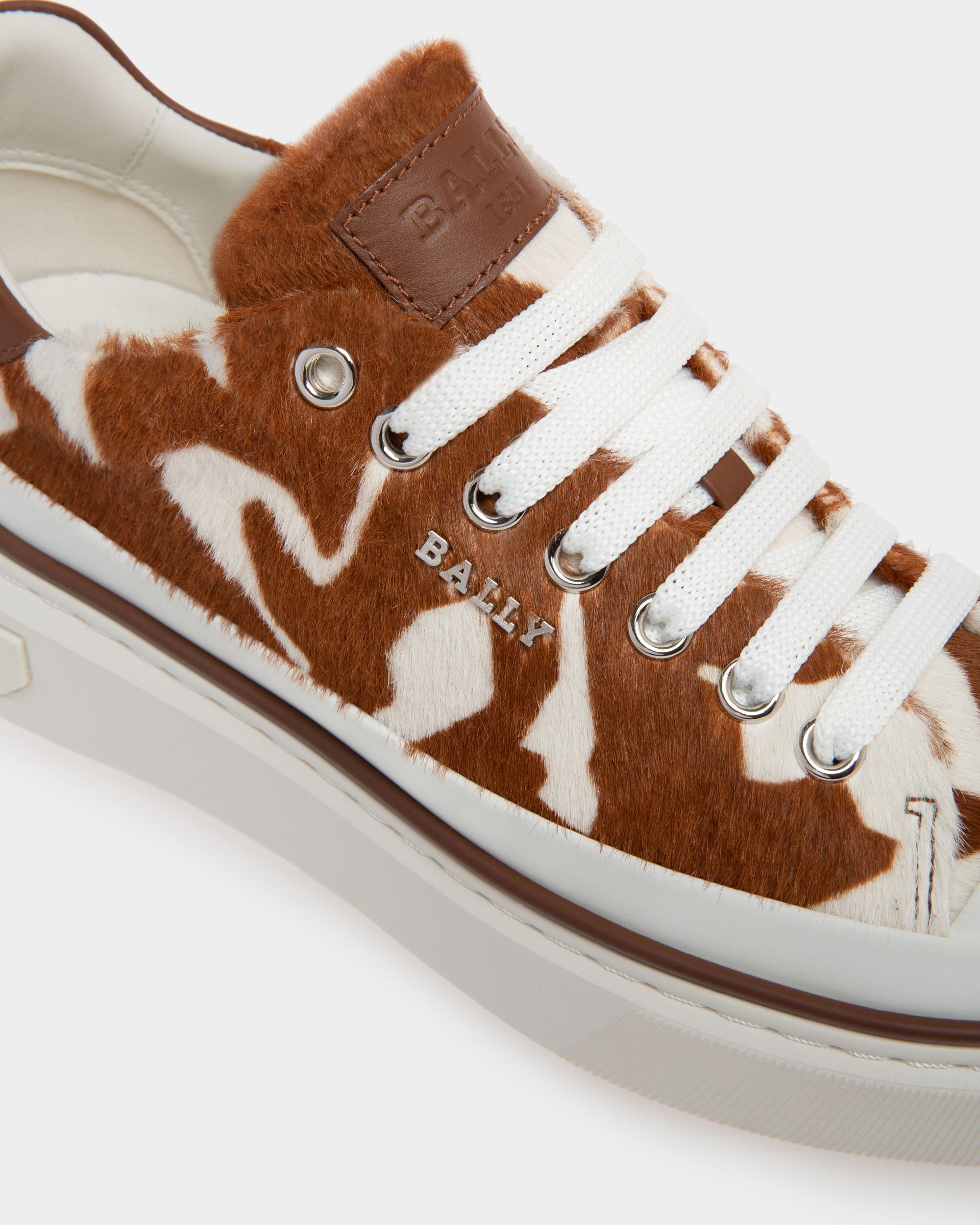Maily Sneakers En Cuir Blanc Et Marron - Femme - Bally - 06