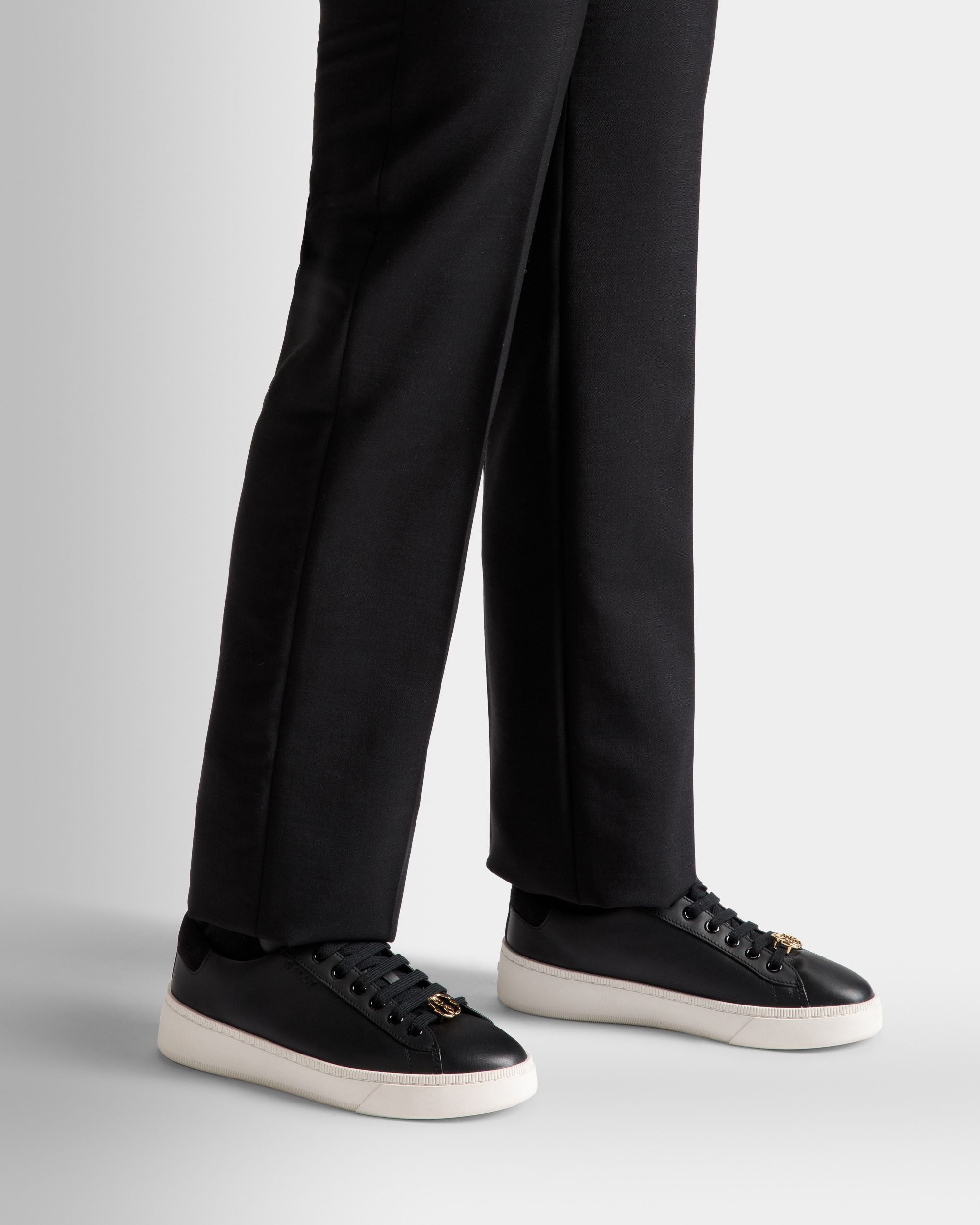 Sneakers Raise En cuir noir et blanc - Femme - Bally - 02