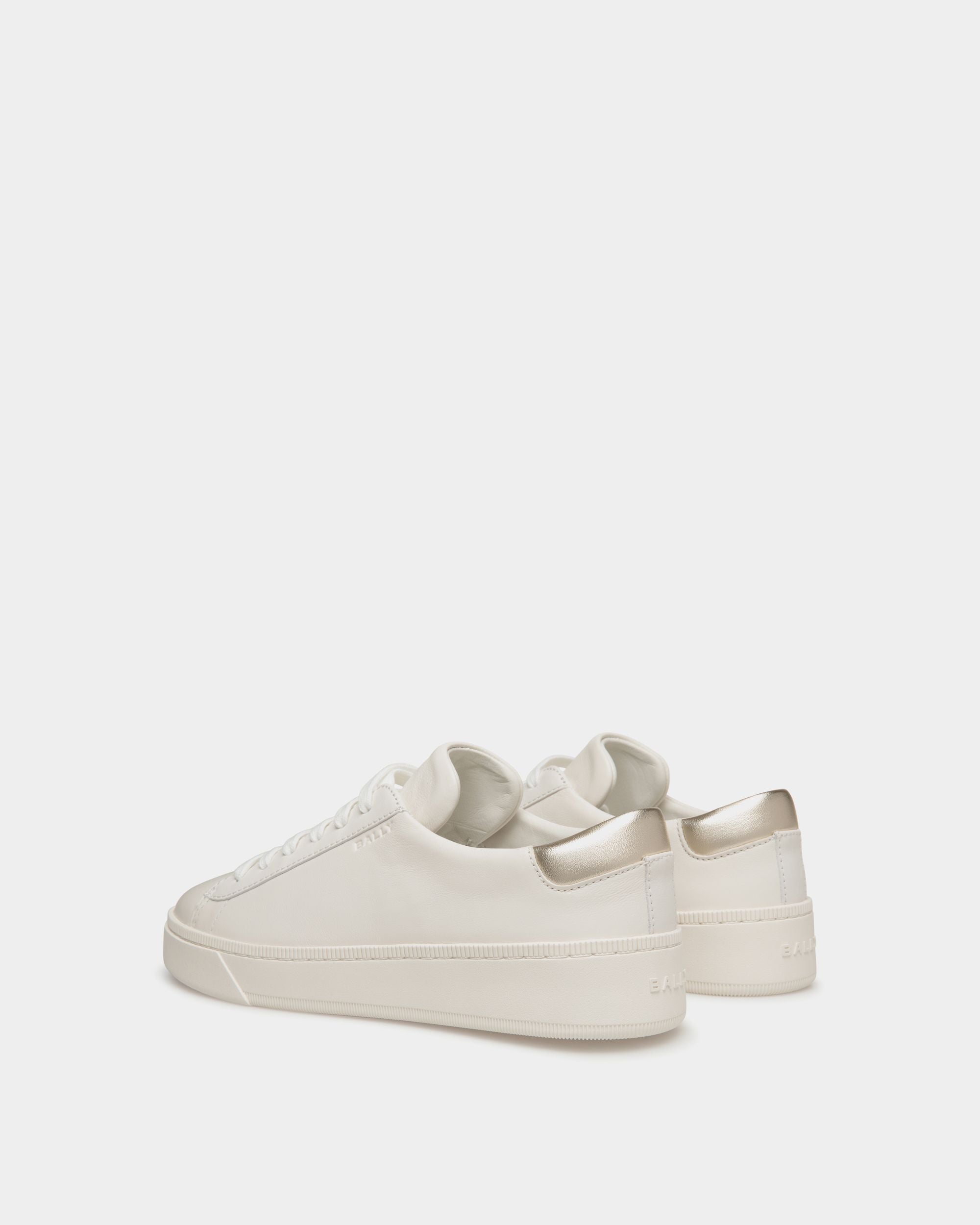 Sneaker Raise En Cuir Blanc Et Or - Femme - Bally - 04