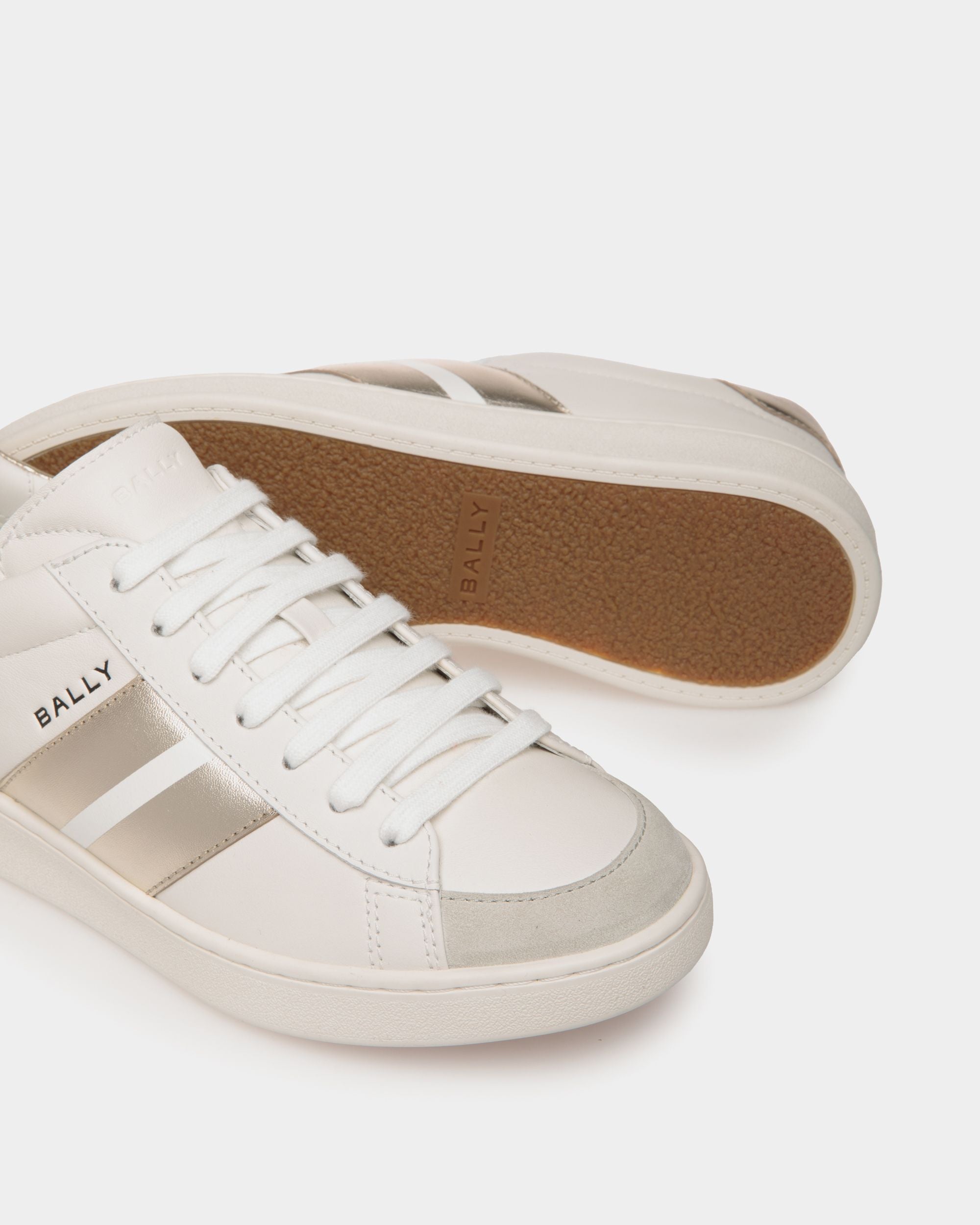 Sneaker Tennis En Cuir Blanc Et Or - Femme - Bally - 04