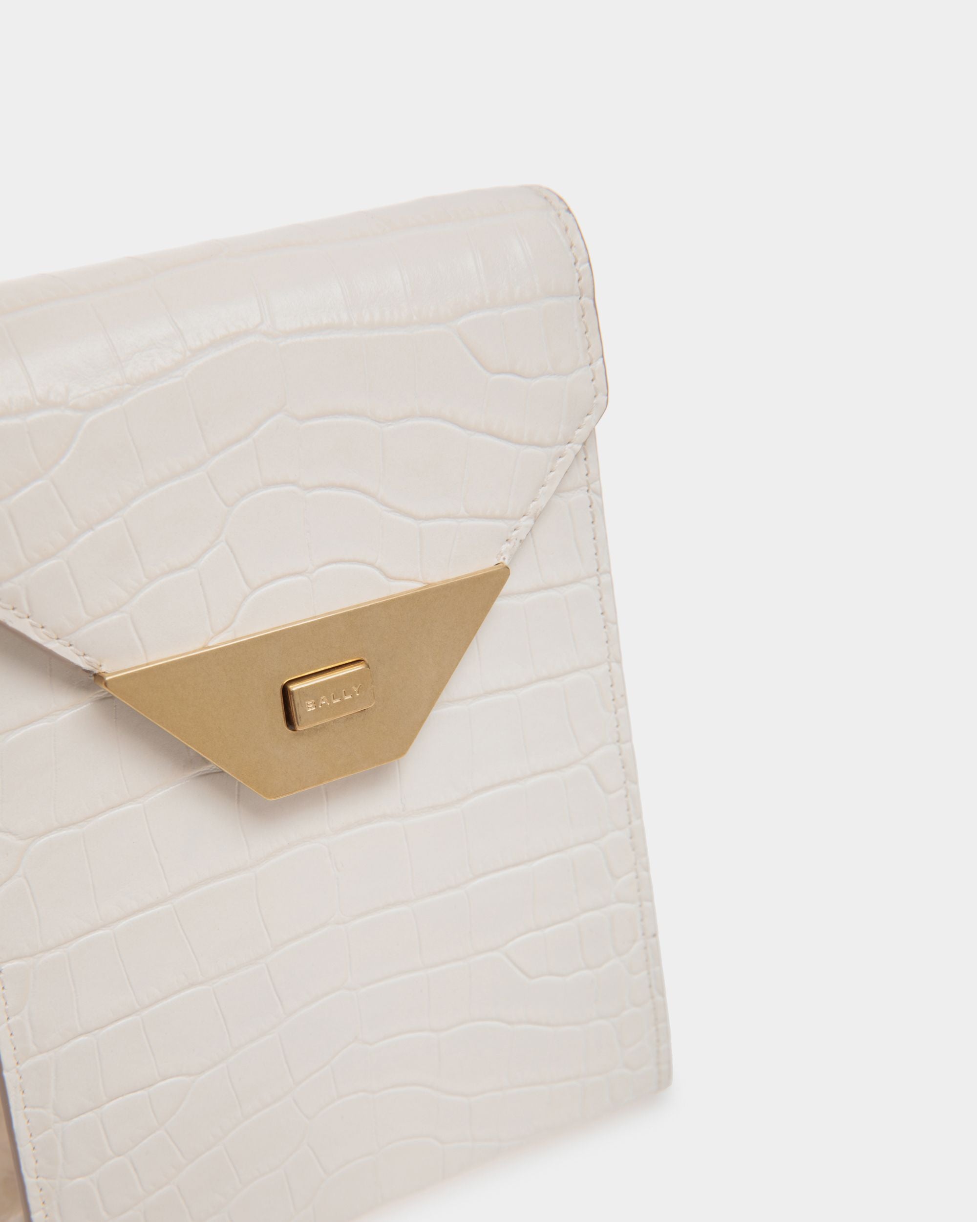 Sac Porte-Téléphone Tilt En Cuir Blanc Imprimé Crocodile - Femme - Bally - 04