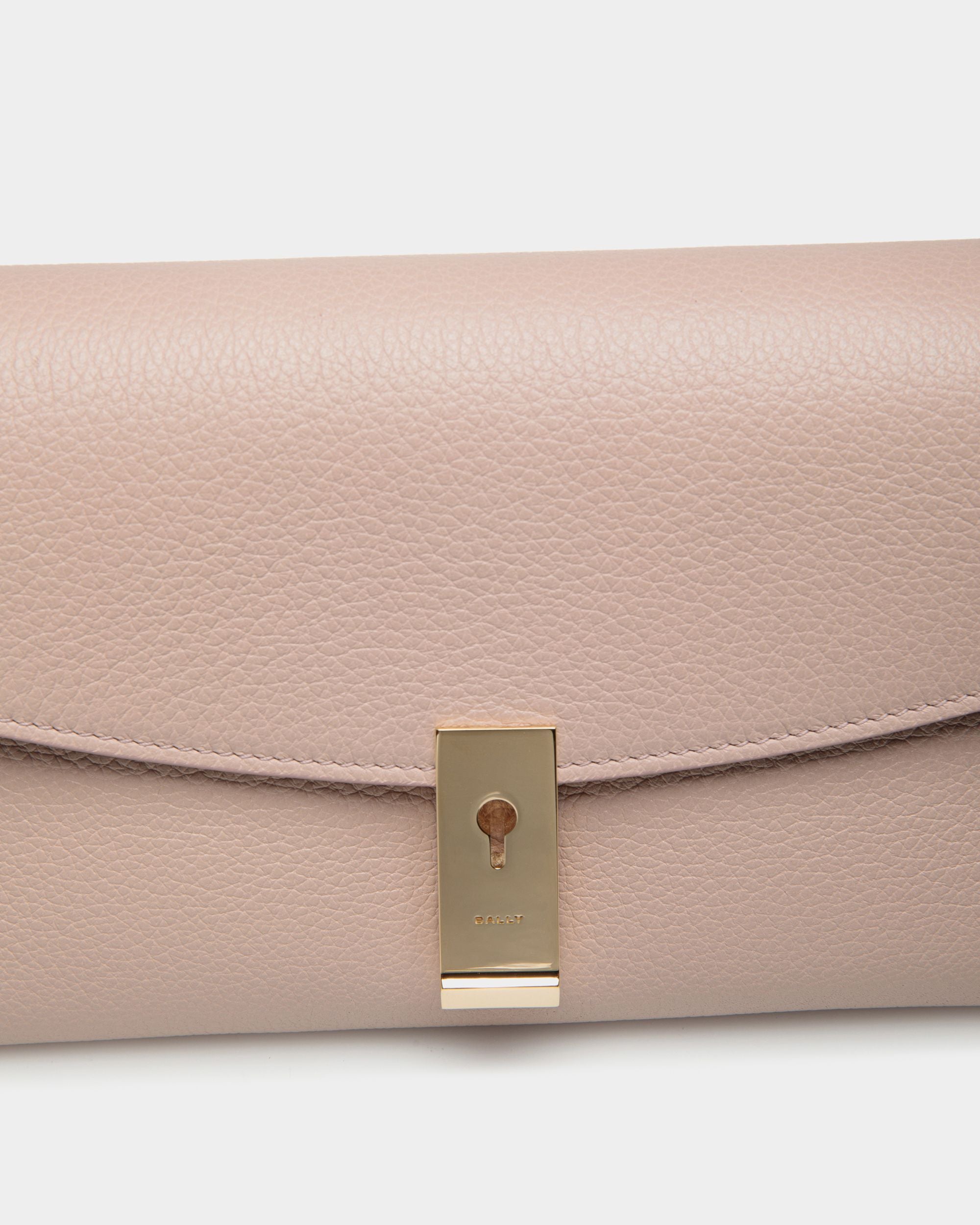Mini Sac Multi-Fonction Lock Me En Cuir Grainé Beige Clair - Femme - Bally - 04