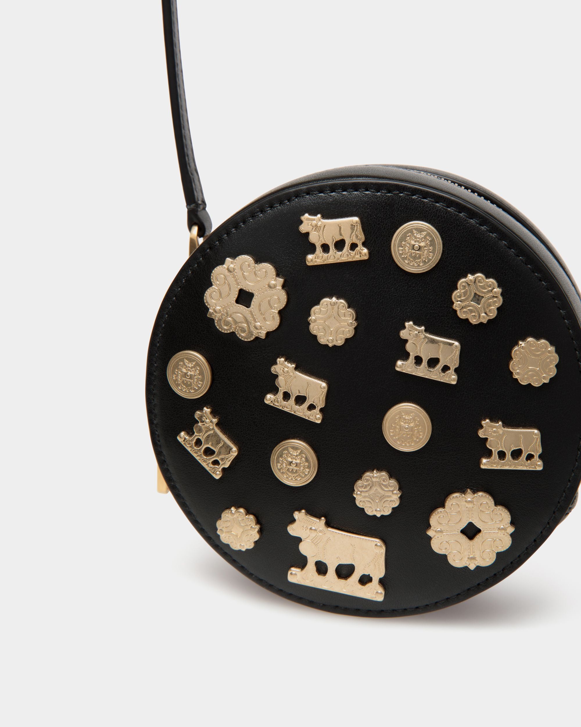 Mini Sac Rond Swissness Avec Clous En Cuir Noir - Femme - Bally - 04