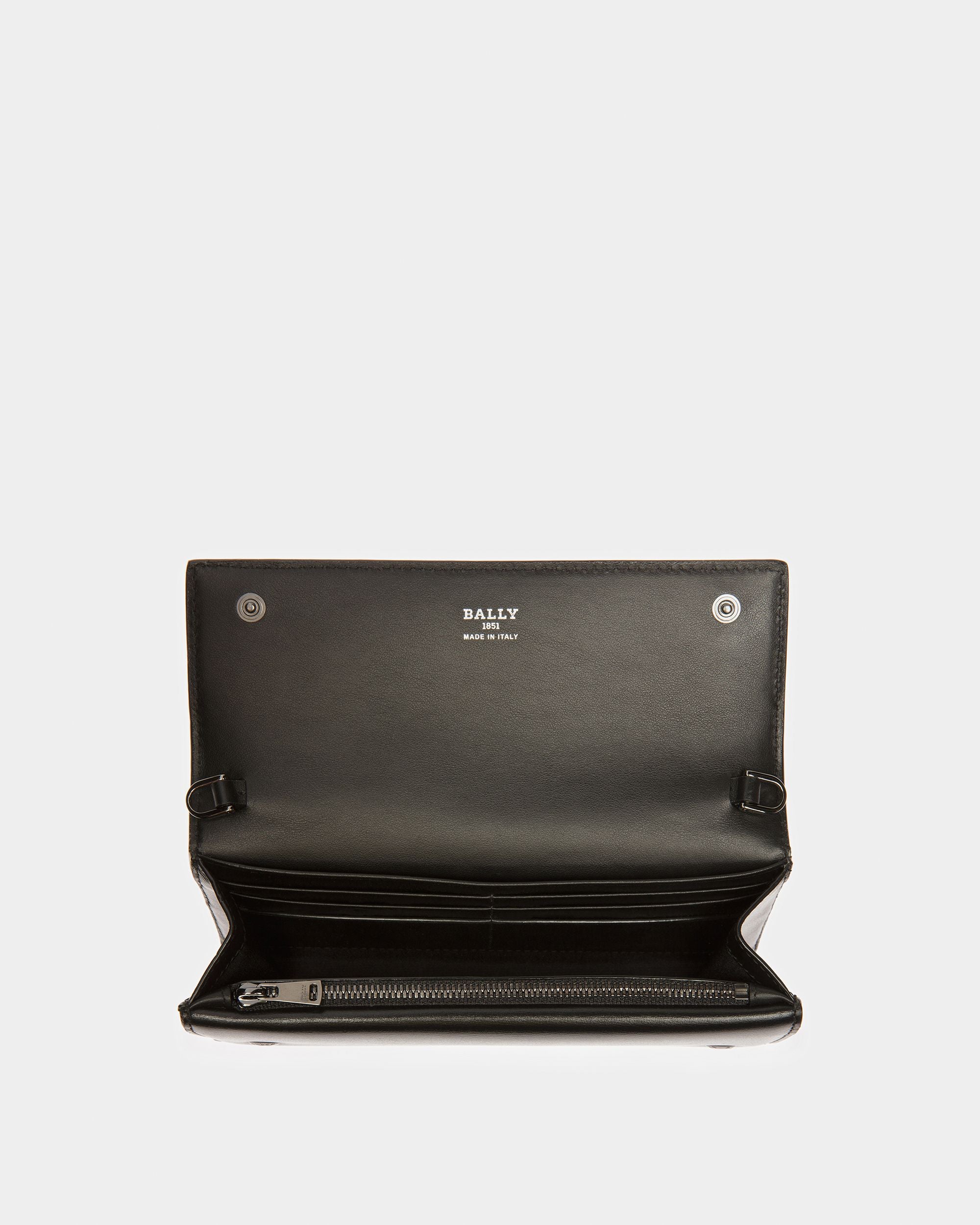 Byanca Portefeuille De Voyage En Cuir Noir - Femme - Bally - 04