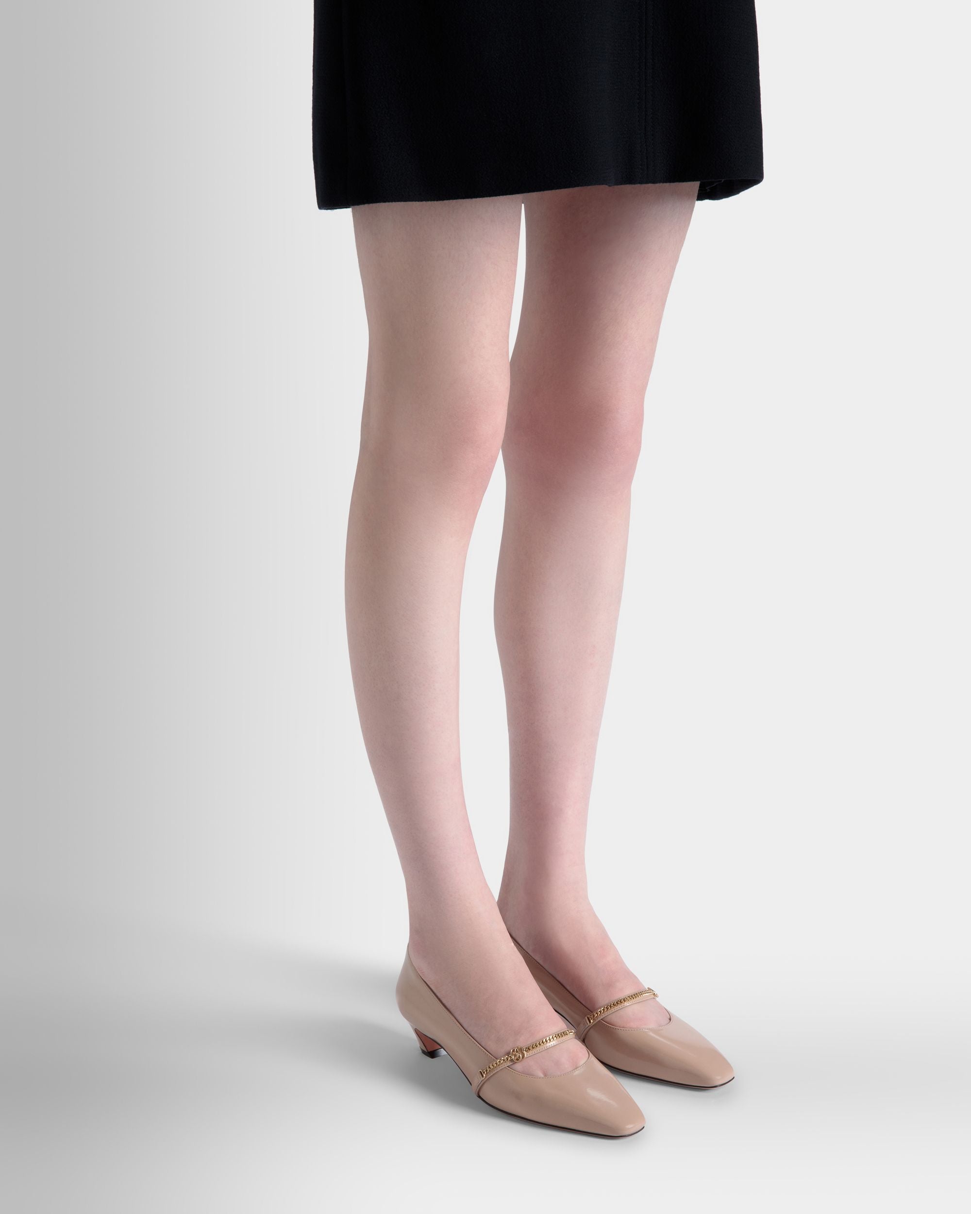 Escarpin Baby Sylt En Cuir Brossé Beige Clair - Femme - Bally - 02