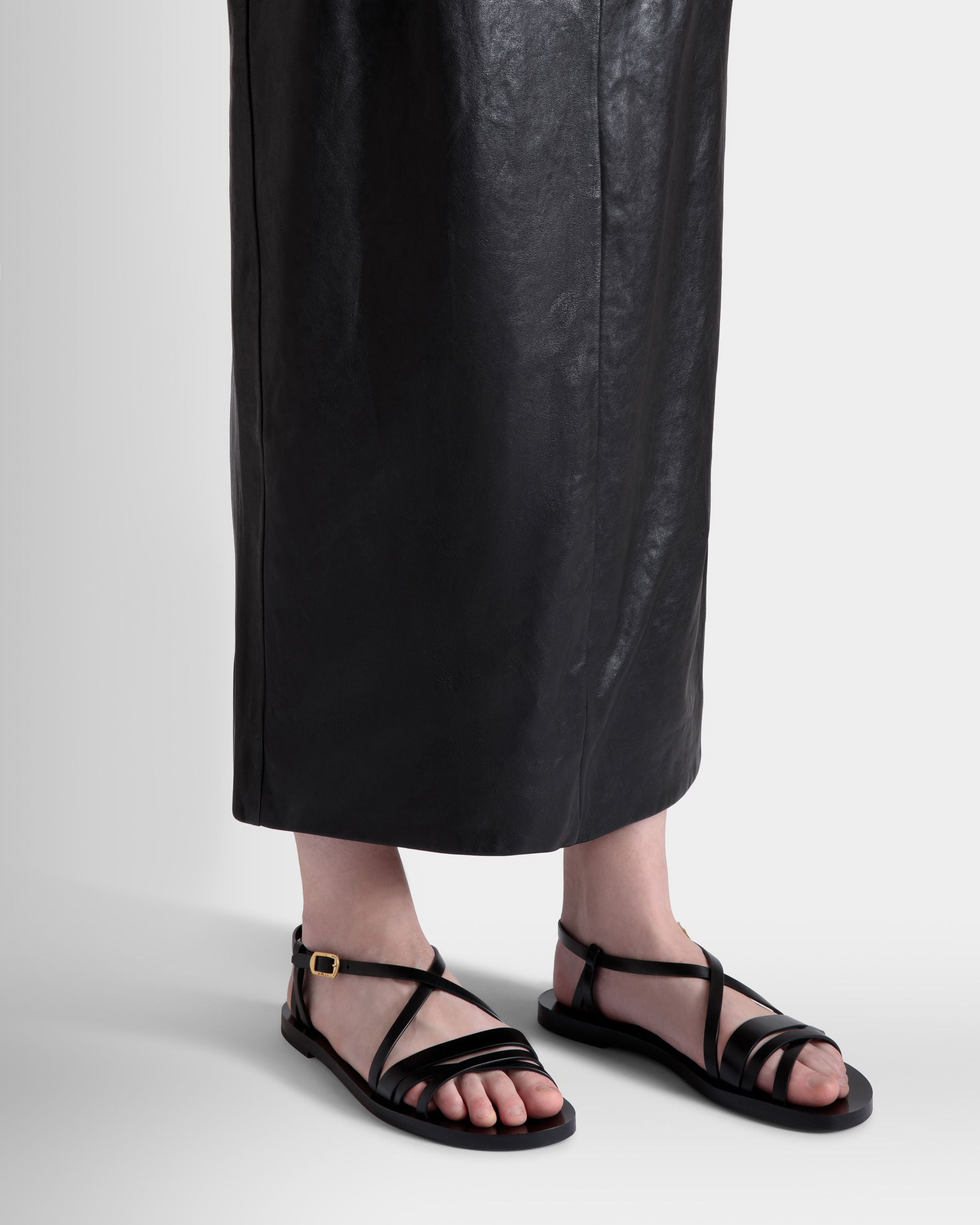 Sandale À Talon Plat Salis En Cuir Noir - Femme - Bally - 02