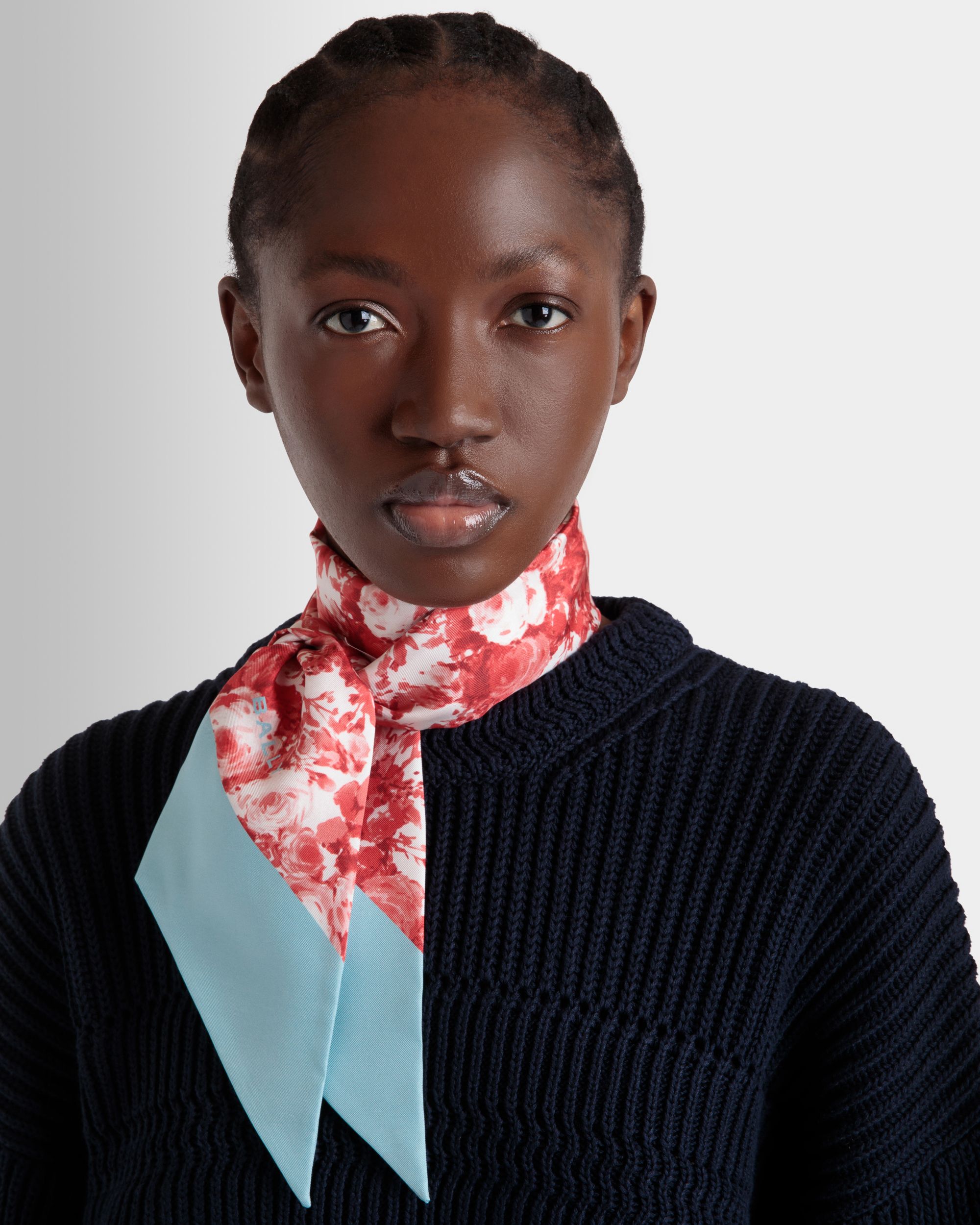 Foulard En Soie Rouge Avec Imprimé Rosengarten - Femme - Bally - 02