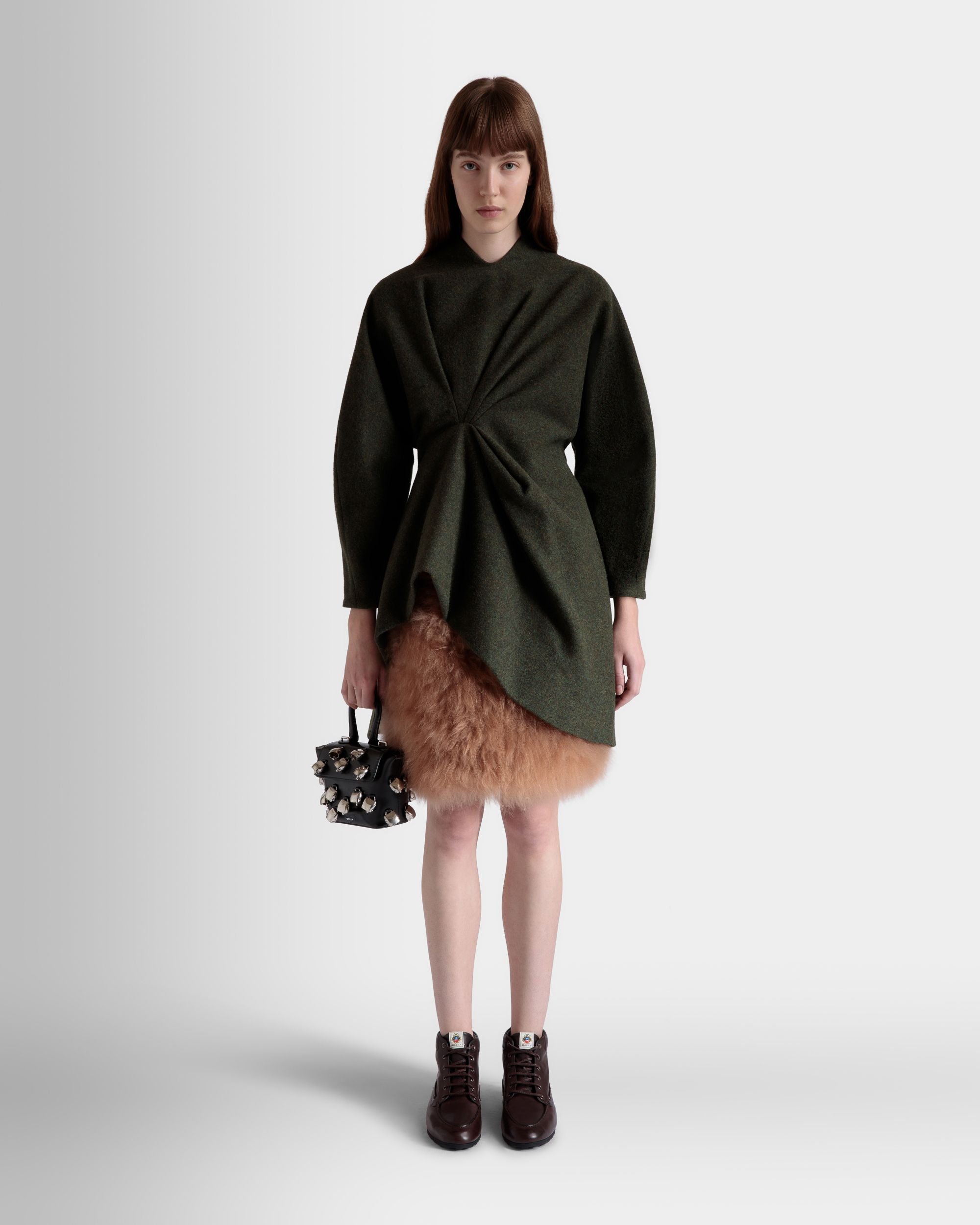 Minijupe En Laine Et Peau De Mouton Retourné Dark Green Et Praline Beige - Femme - Bally - 02