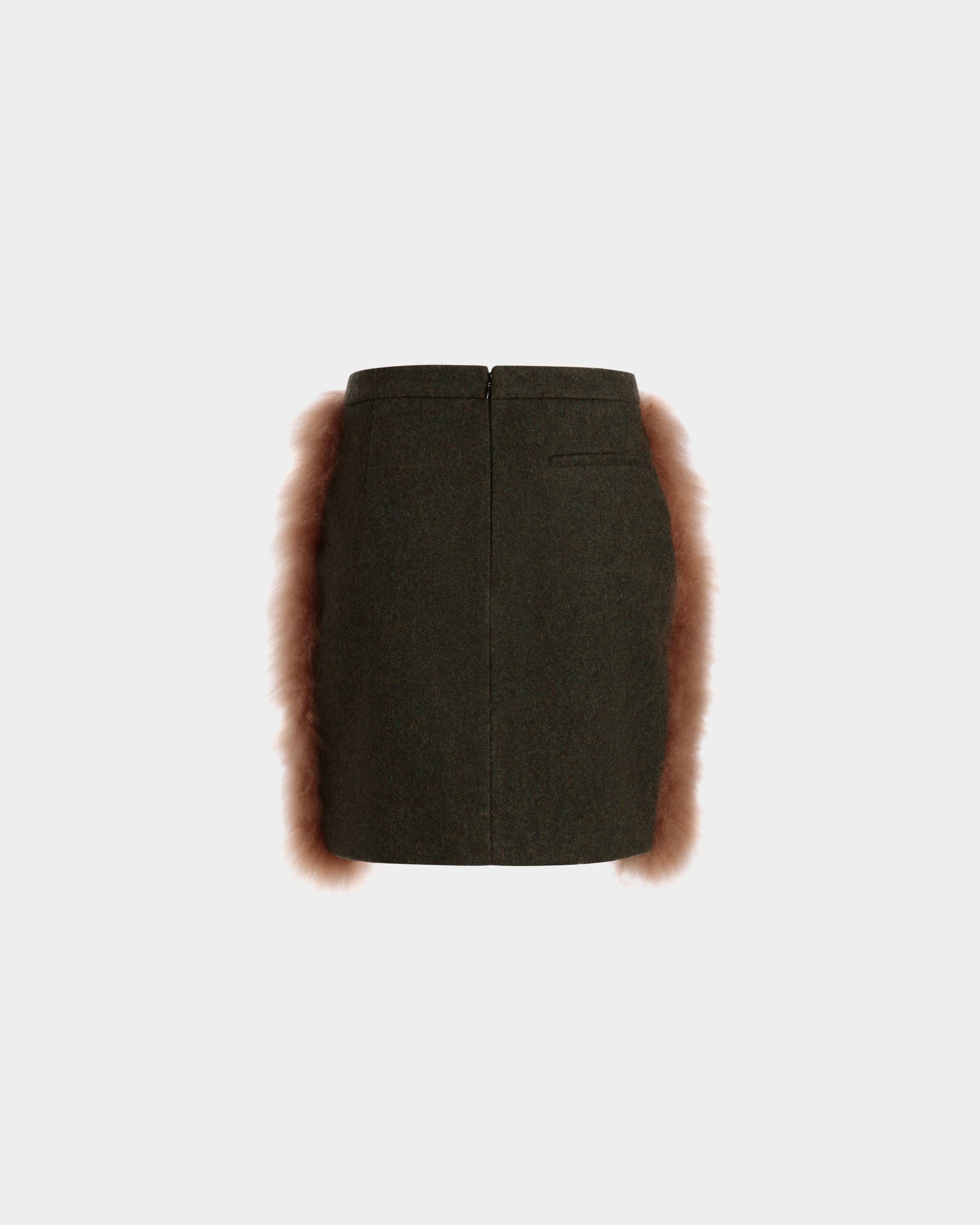 Minijupe En Laine Et Peau De Mouton Retourné Dark Green Et Praline Beige - Femme - Bally - 07
